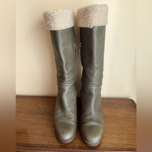 UGG FELICITY LEATHER  5450Olive Green Shearling Boots sz 9